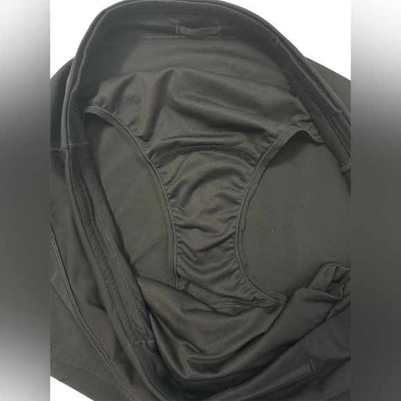 Lululemon Speed Up Short Long *4" Updated Fit in Black - Picture 7 of 8